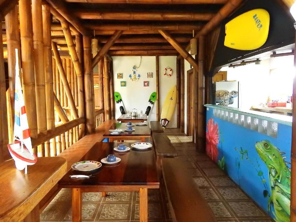 Hotel El Bochinche à Mompiche Extérieur photo